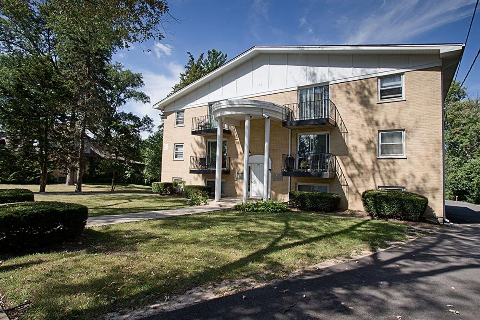 1 bd / 1 ba - Addison, IL