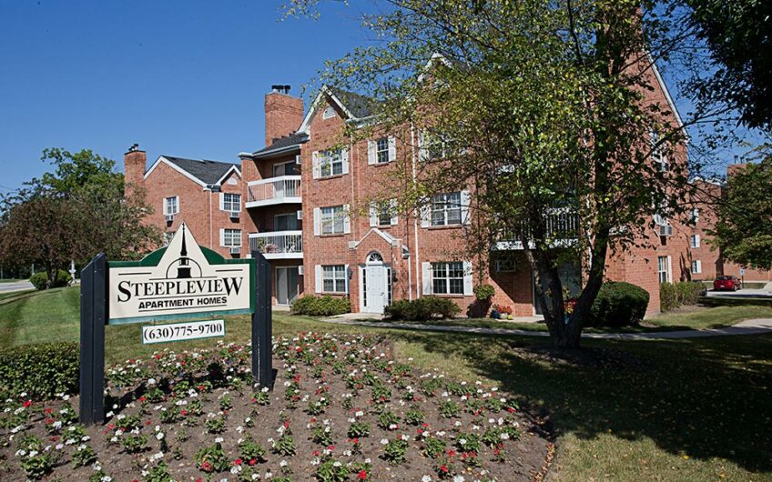 Steepleview Apartments – Itasca
