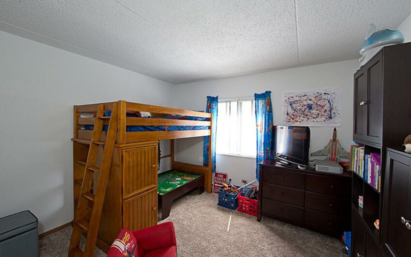 Country Club View Apartments – Itasca