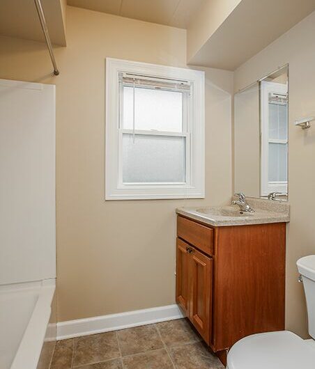 Dolores Place Apartments – Bensenville