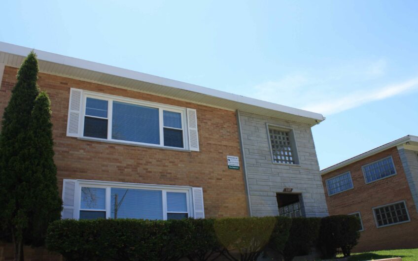 Dolores Place Apartments – Bensenville